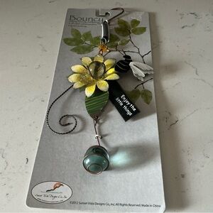 Sunset vista design bouncy metal with colored glass bumble bee garland